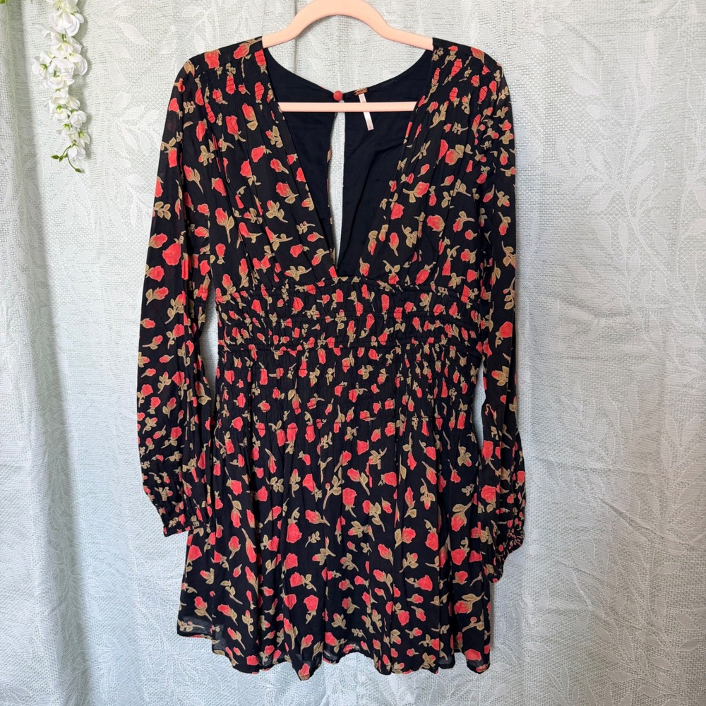 Free People Red Rose Floral Smocked Mini Dress Black Deep V-Neck Long Sleeve L